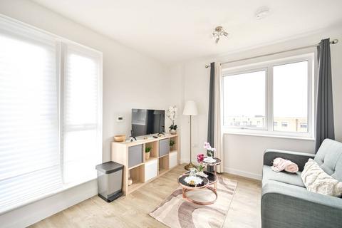 1 bedroom flat to rent, Powermill Close, New Malden, KT3