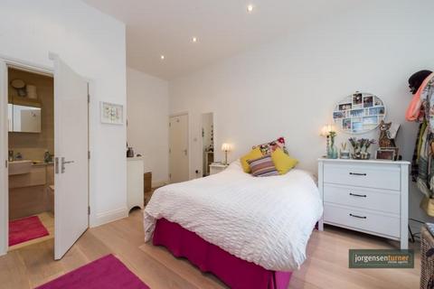 2 bedroom flat to rent, Brondesbury Villas, Queens Park