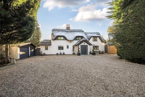 4 bedroom detached house for sale, Norton Road, Reading RG7