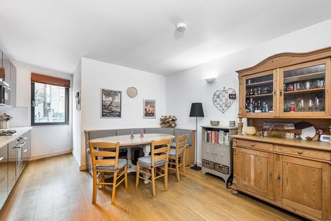 3 bedroom flat for sale, Park Hill, London SW4