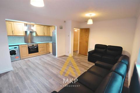 2 bedroom flat to rent, Broad Street, Birmingham B1