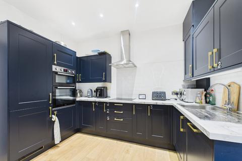 6 bedroom semi-detached house for sale, Homesdale Road, Bromley BR2