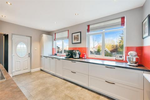 undefined, Downs Road, Epsom