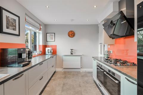 undefined, Downs Road, Epsom