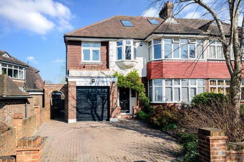 4 bedroom house for sale, Downs Road, Epsom