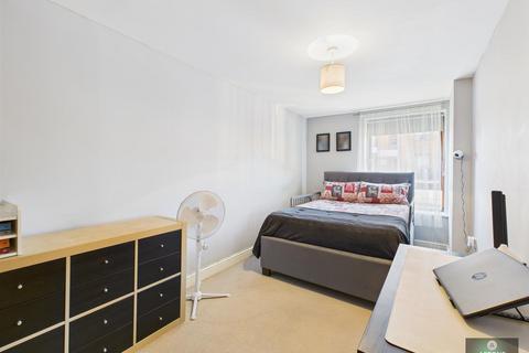 2 bedroom maisonette for sale, Commonwealth Drive, Crawley RH10