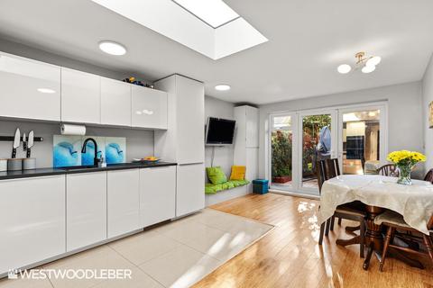 3 bedroom house for sale, Eleanor Road, Waltham Cross EN8