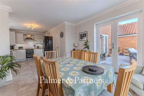 4 bedroom detached house for sale, Hornbeam Road, Saxmundham, Suffolk, IP17