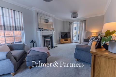 4 bedroom detached house for sale, Hornbeam Road, Saxmundham, Suffolk, IP17