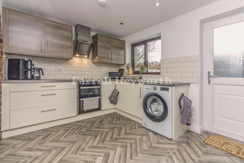 Kitchen b