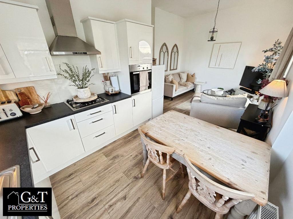Open plan/living kitchen