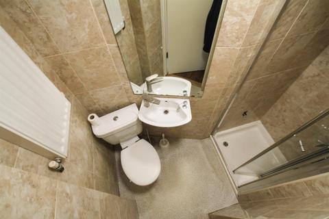 1 bedroom flat to rent, High Street, Gorleston