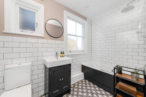 2 bedroom flat for sale, Siddons Road, Forest Hill, London, SE23