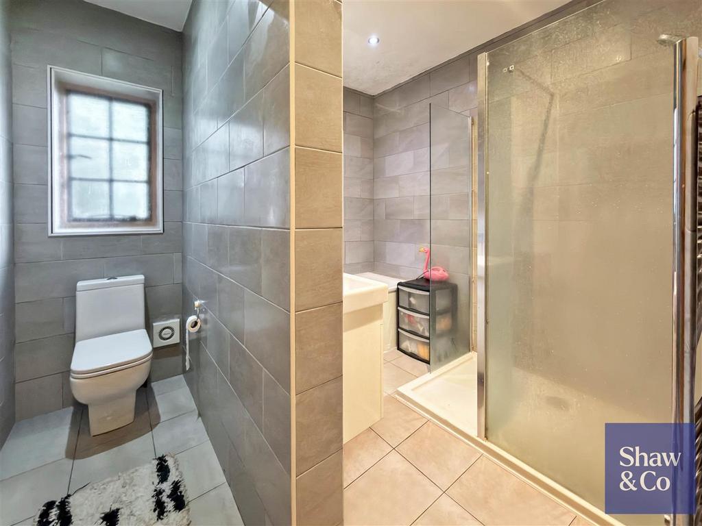 Bathroom.jpeg