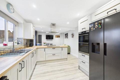 undefined, Knotts Avenue, Worcester, Worcestershire, WR4