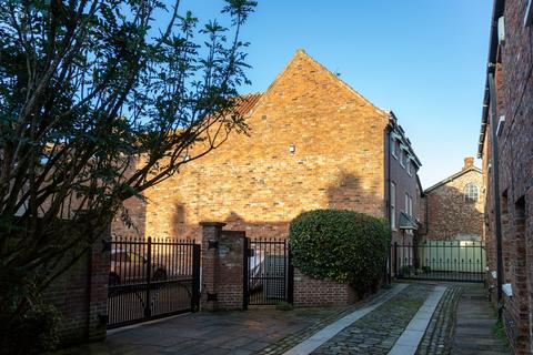 undefined, Ogleforth Mews, York, YO1