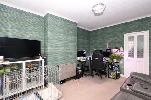 3 bedroom terraced house for sale, Glastonbury Road, Stretford, M32