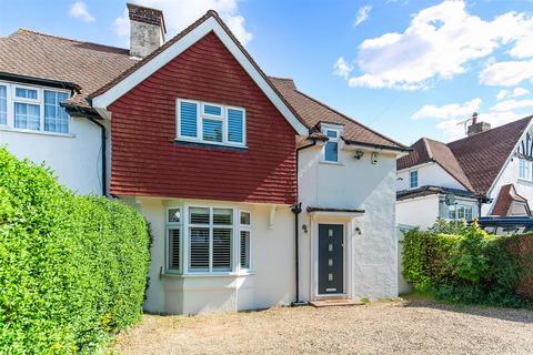 Roundwood Way, Banstead