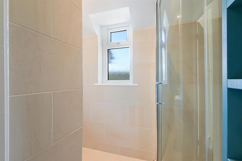 ROUNDWOOD WAY,84 - (11).jpg
