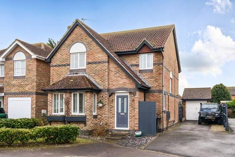 4 bedroom detached house for sale, Wilton Close, Bracklesham Bay, PO20