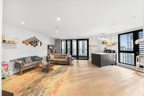 2 bedroom flat for sale, Millstream Tower, N17