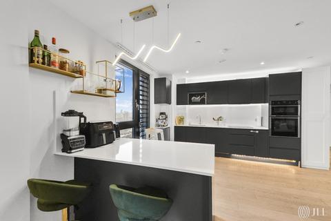 2 bedroom flat for sale, Millstream Tower, N17