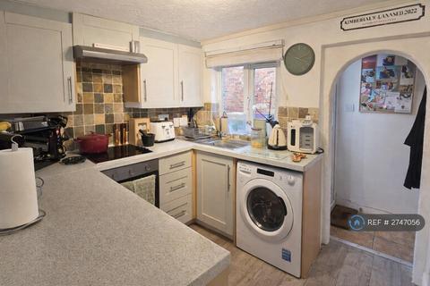 2 bedroom terraced house to rent, Wickens Place, West Malling, ME19