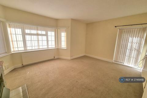 3 bedroom flat to rent, Burghley Mansions, Peterborough, PE1