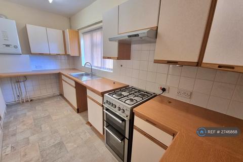 3 bedroom flat to rent, Burghley Mansions, Peterborough, PE1
