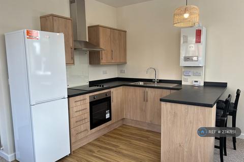 2 bedroom flat to rent, Richmond Court, Bournemouth, BH8