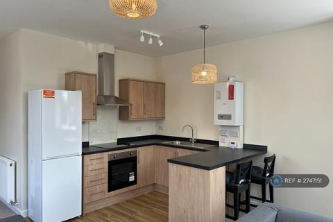 2 bedroom flat to rent, Richmond Court, Bournemouth, BH8