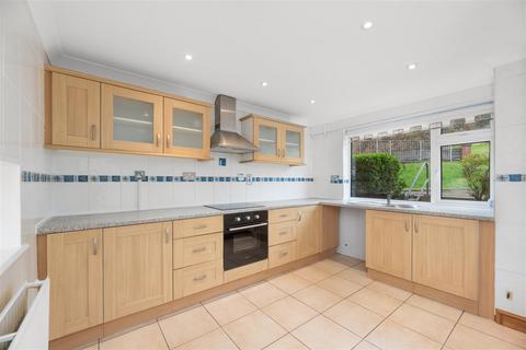 2 bedroom property for sale, Swansea