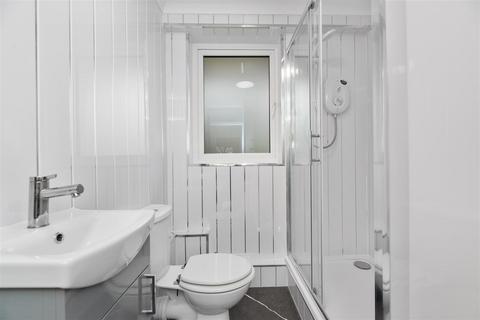 2 bedroom property for sale, Swansea