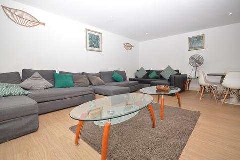 3 bedroom flat to rent, Westferry Road, Canary Wharf, E14 3SF