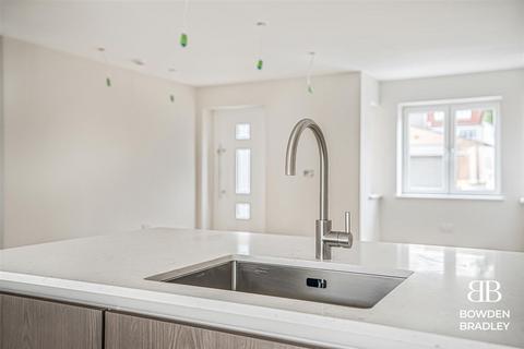 undefined, Peachtree Close, Ilford, IG6