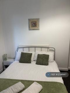 1 bedroom in a house share to rent, Gulson Road, Coventry, CV1