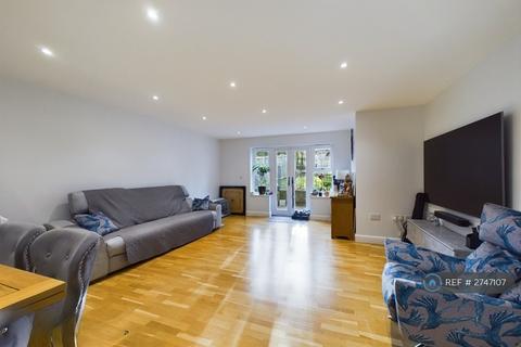 undefined, Aston Close, Hemel Hempstead, HP3