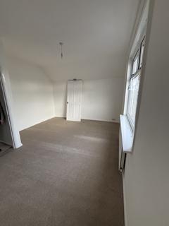 3 bedroom house to rent, Burnaby Road, Northfleet
