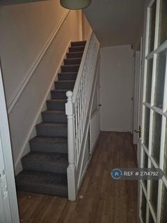 3 bedroom terraced house to rent, Windsor Drive, Wallsend, NE28