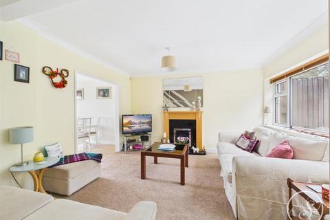 3 bedroom townhouse for sale, Gray Court, Leeds