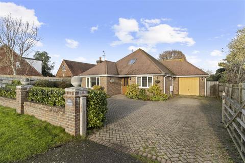 4 bedroom detached bungalow for sale, Ersham Way, Hailsham