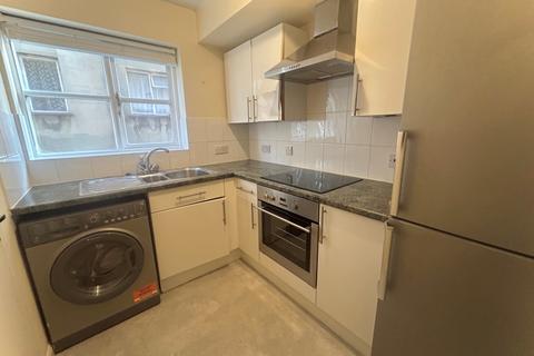 1 bedroom flat to rent, Ashdown Court, 30 Cedar Road SM2