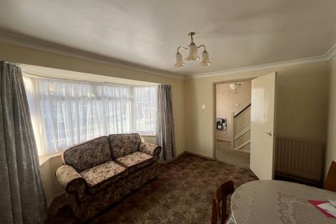 3 bedroom semi-detached house for sale, 44 Bagots Oak, Stafford, ST17 9SA