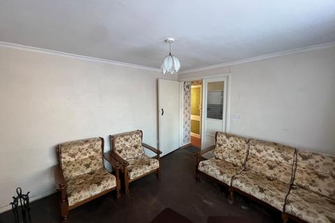 3 bedroom semi-detached house for sale, 44 Bagots Oak, Stafford, ST17 9SA