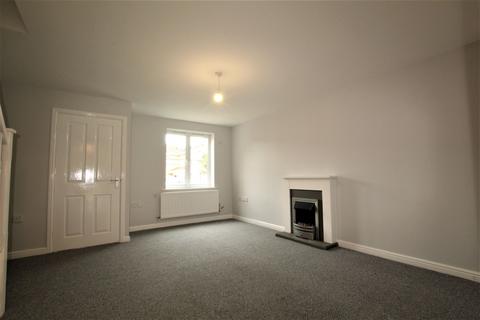 3 bedroom terraced house to rent, Leyfield Place, Wombwell, Barnsley