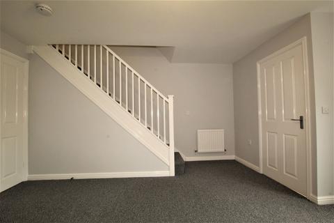 3 bedroom terraced house to rent, Leyfield Place, Wombwell, Barnsley