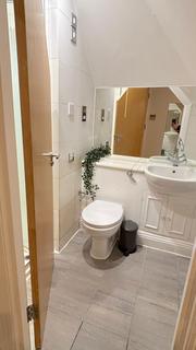 3 bedroom flat share to rent, Lanark Square, London E14