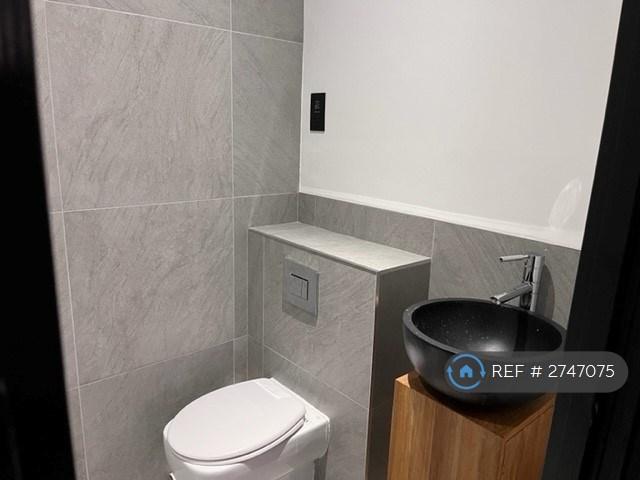 Bedroom 3 Ensuite