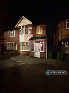 3 bedroom semi-detached house to rent, Harborough Road, Oadby, Leicester, LE2