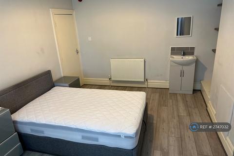 1 bedroom in a house share to rent, Ashton Road, Bristol, BS3